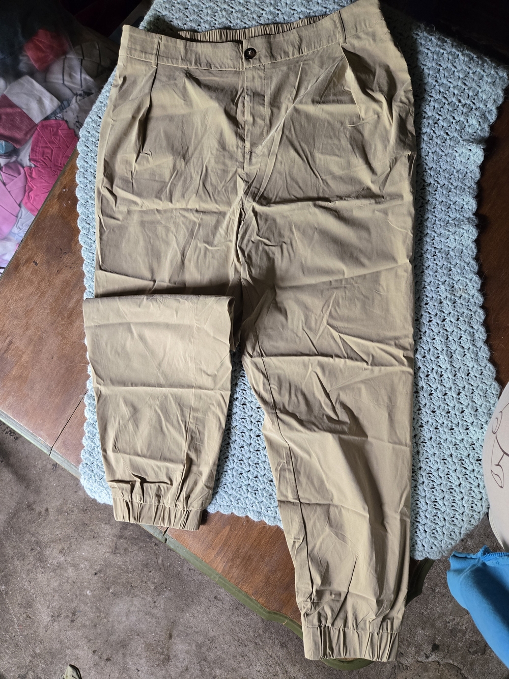 Casual Elastic Cuff Pants in Khaki